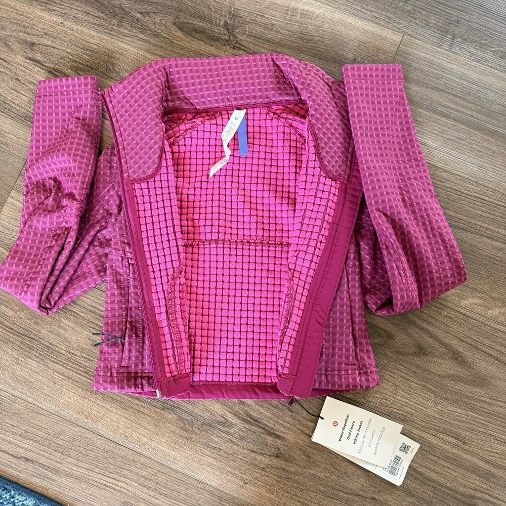 NWT LULULEMON Water-Repellent Grid Fleece Hiking Jacket Sz 2 Raspberry WLDB - Picture 3 of 9